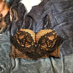 Elegant Black Lace Women's Bralette